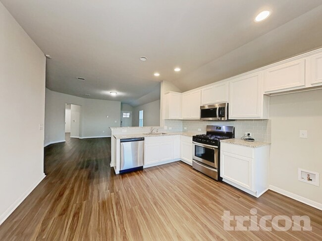 Photo - 441 Otto Ave