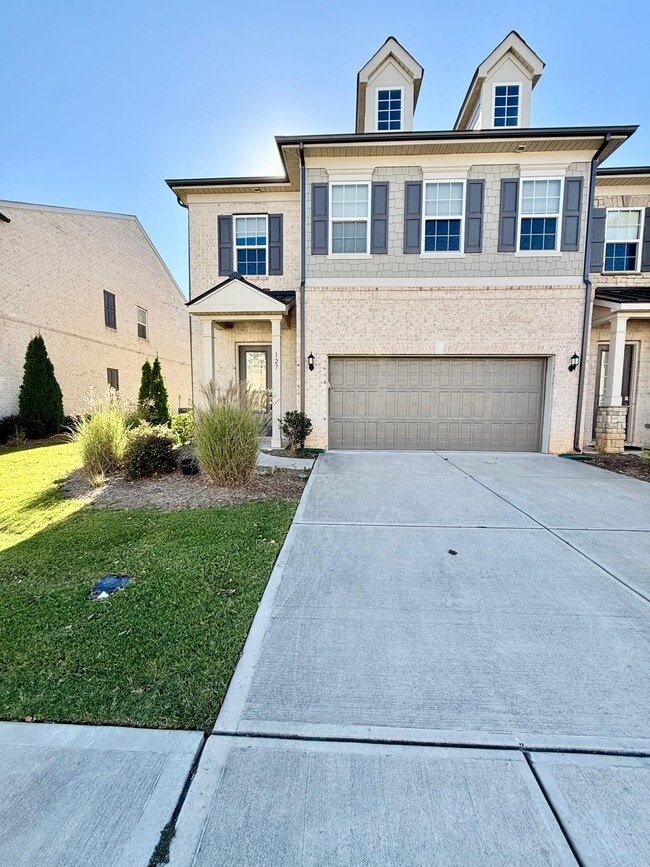Photo - 127 Heathbrook Ln