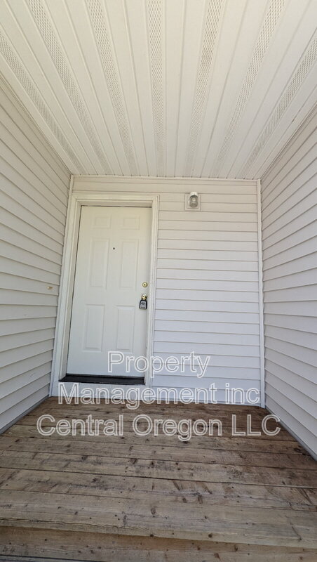 Building Photo - 2110 Baines Blvd Rental