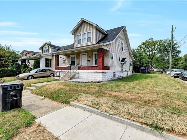 Photo - 3220 Grant Ave