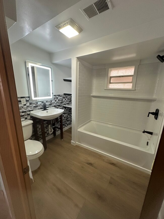 Photo - 3153 S May St Unit 1R