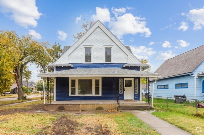 Building Photo - Charming 3-Bedroom, 2-Bathroom Two-Story H... Rental