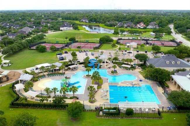 Building Photo - 10739 Blossom River Dr