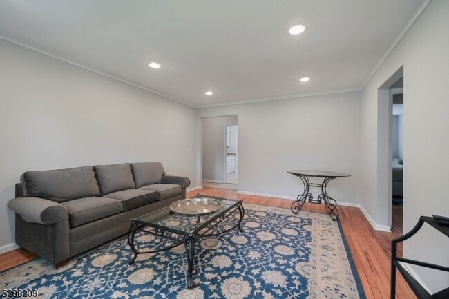 Photo - 349 Bloomfield Ave Unit 60