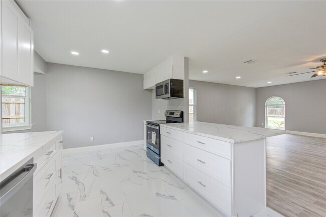 Photo - 12215 Monticeto Ln