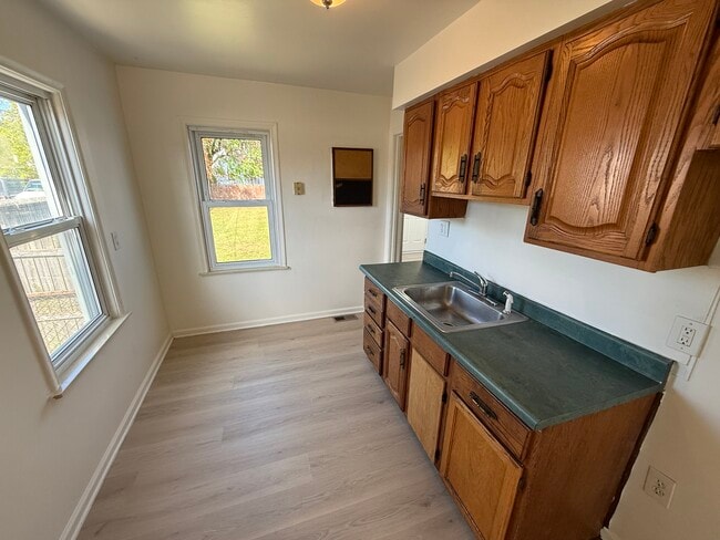 Photo - 8035 Chapp Ave