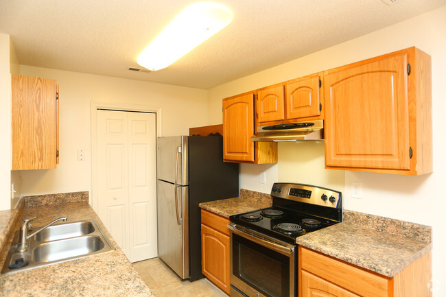 Updated Kitchens - The Oaks of Dunlop Farms Apartments