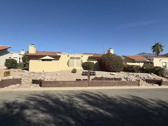 Building Photo - 9870 E La Palma Ave Unit 9870 E LA PALM #4