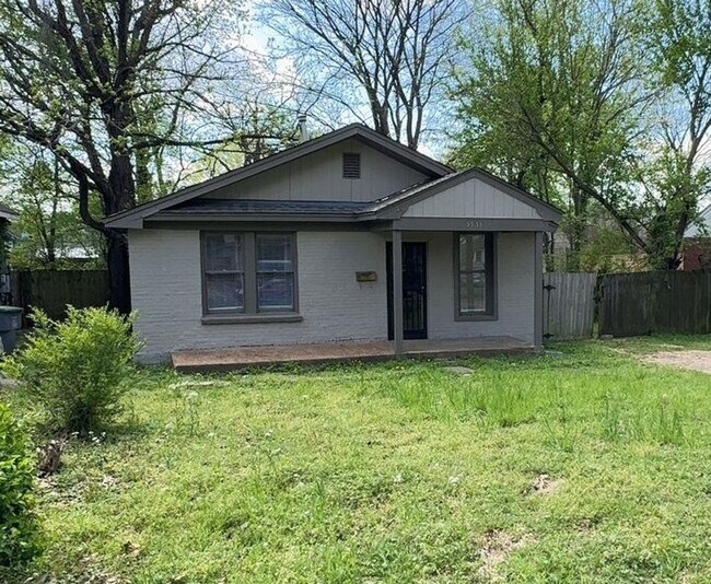 Very Nice Newly Renovated Home in U of M Area - Very Nice Newly Renovated Home in U of M Area
