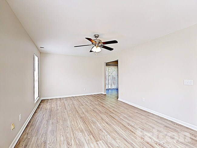 Photo - 1221 Brook Farm Ln