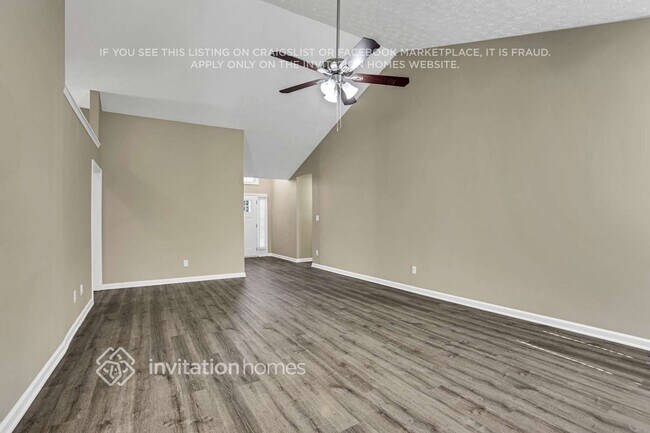 Photo - 907 Koala St