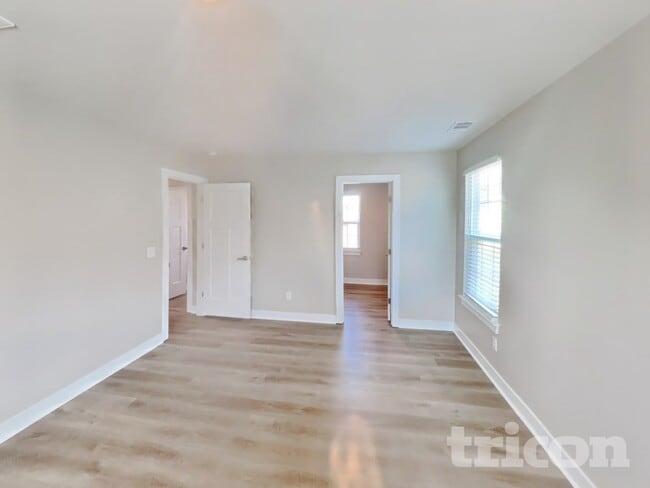 Photo - 5120 Kensal Dr