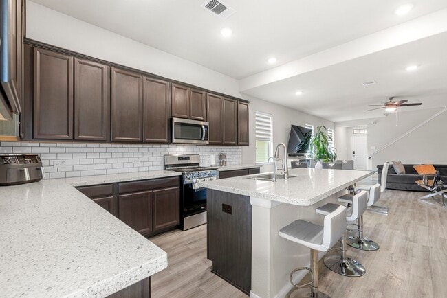 Photo - 5006 Sunway Dr