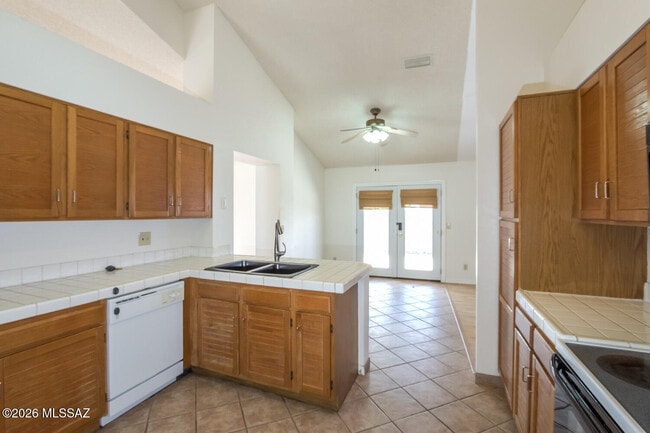2771 W Camino De La Joya