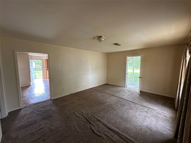 Photo - 2570 Stadium Dr