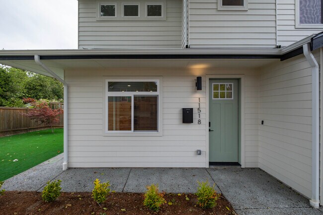 Photo - 11518 16th Ave NE