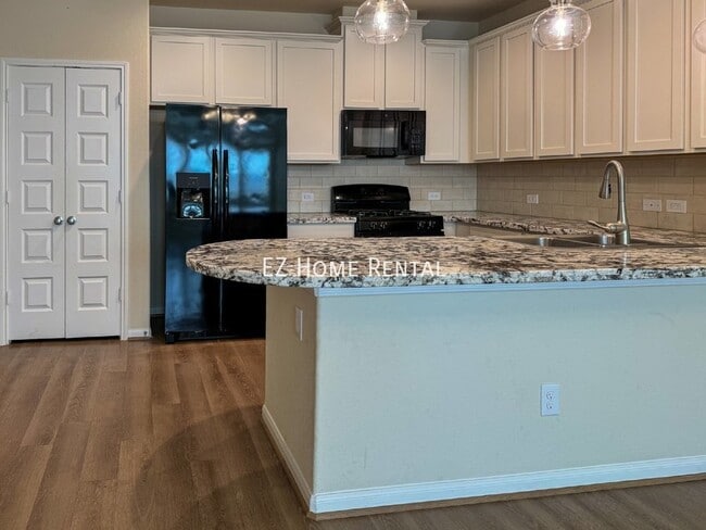 Photo - 5541 Evanston Ln