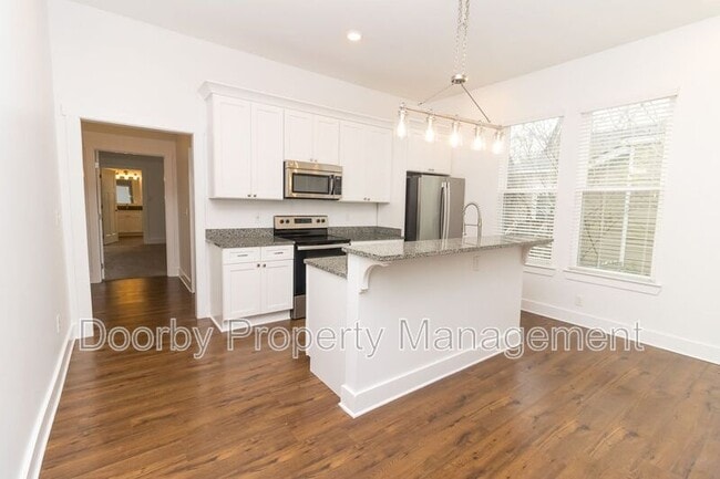 Photo - 2012 E 12th St