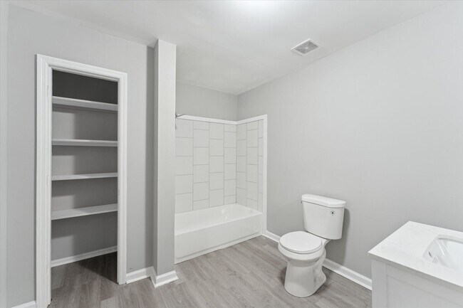 Photo - 2120-2122 Bulloch St Unit 2120