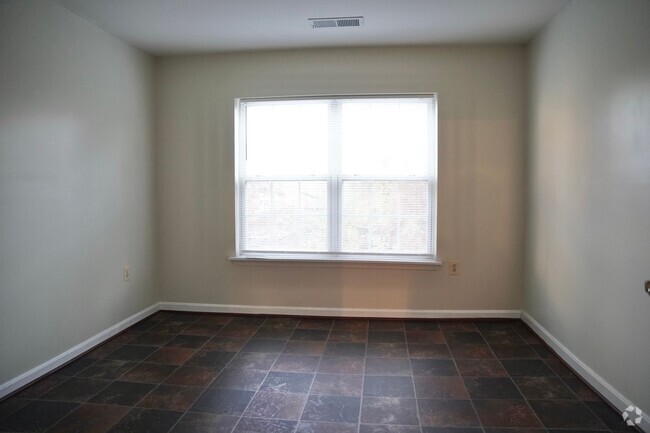 Building Photo - Beautiful 2 BR/2 BA Condo in Greenbelt Lak...