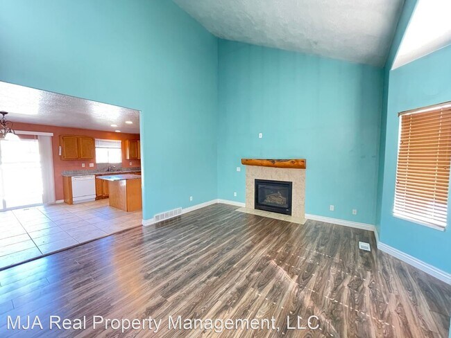 Photo - 4 br, 2 bath House - 3511 South Penny Cove