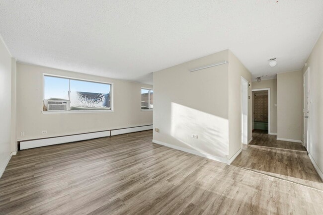 Building Photo - Lord Robinson Apartments