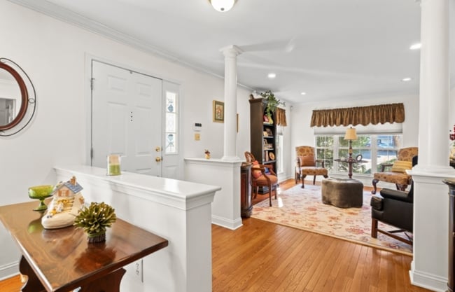 Photo - 14 Minuteman Ct