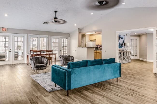 Bay Crossings Apartments