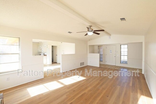 Photo - 4415 Kingston Rd