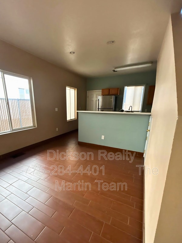 Photo - 1317 Powell Ln