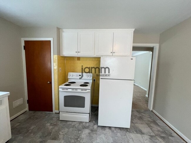 Photo - 6227 Traymore Ave