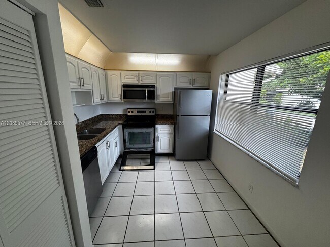 Photo - 16413 Grape Way Unit 16413