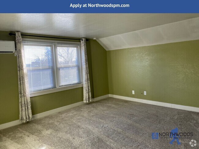 Building Photo - Very Cute 1 bed 1 bath upstairs unit, with... Rental