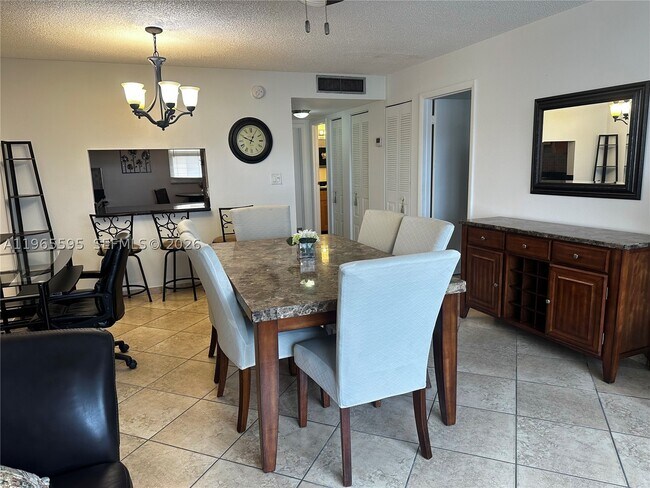 Photo - 410 SE 2nd St Unit 308