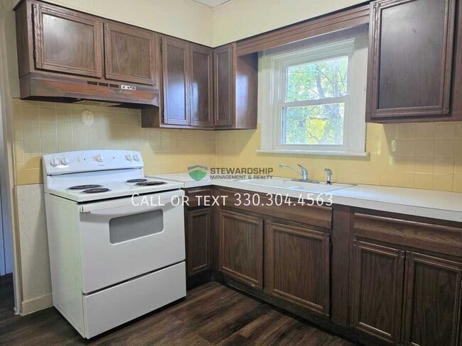 Building Photo - 1152 Wilbur Ave