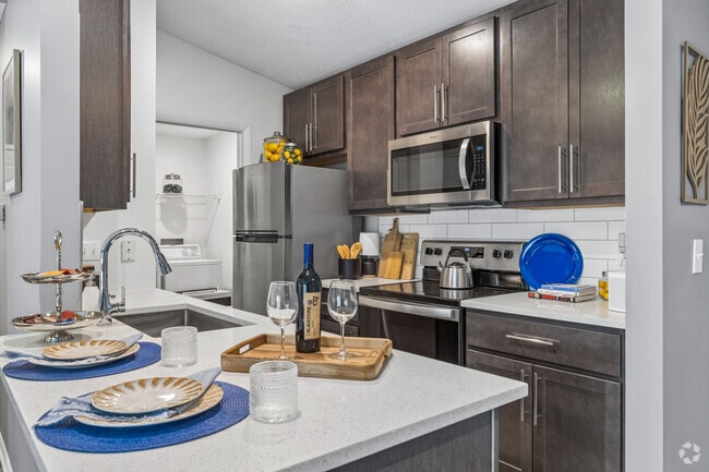 2BR, 2A - 1,000SF - Kitchen