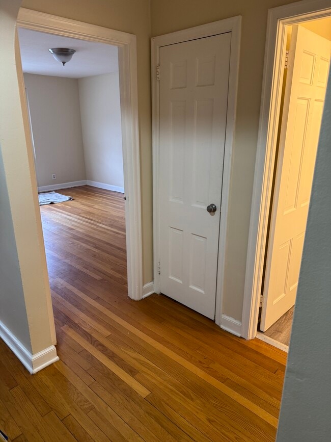 Photo - 877 Farmington Ave Unit 881-102