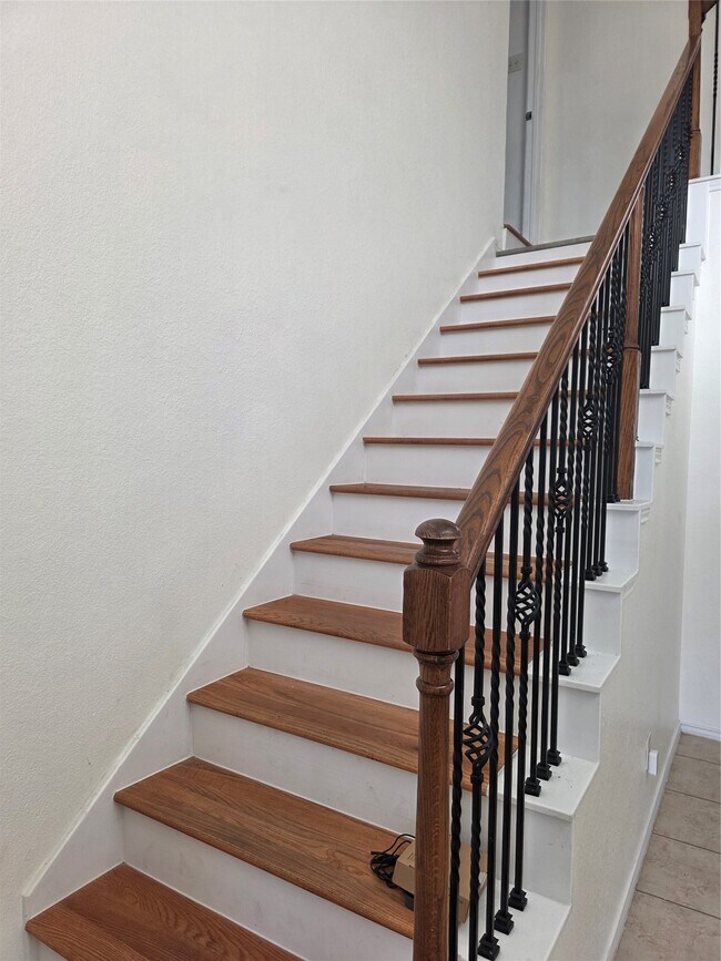 Photo - 23906 Fairport Harbor Ln