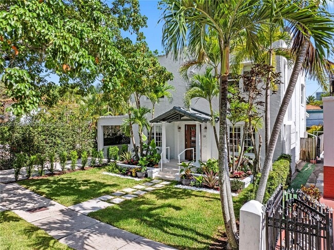 Photo - 178 NE 45th St