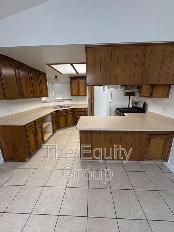 Photo - 2642 N Fairway St