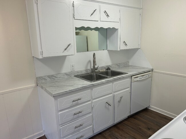 Photo - 1702 Kirk Ave Unidad 102