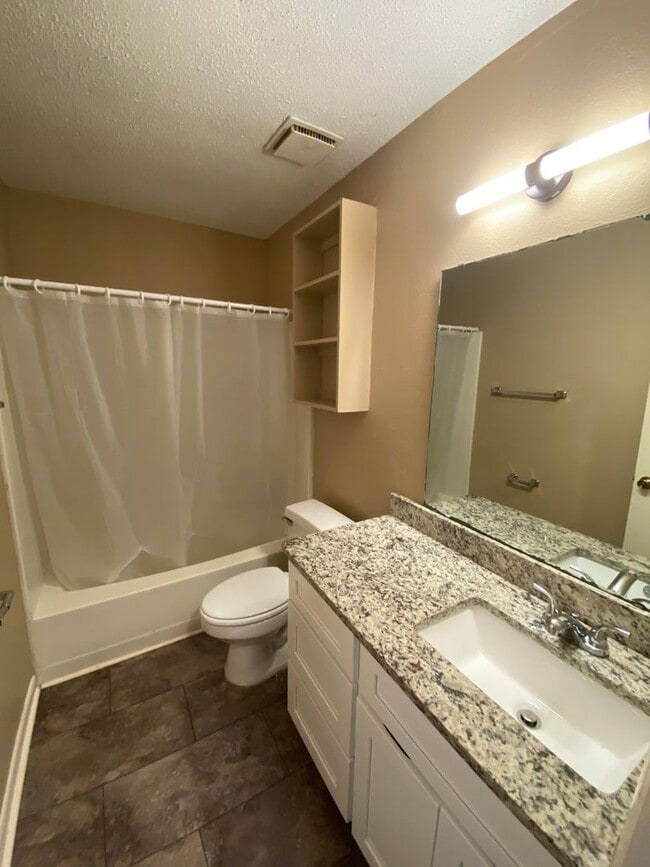 Photo - 3502 Gum St Unit B