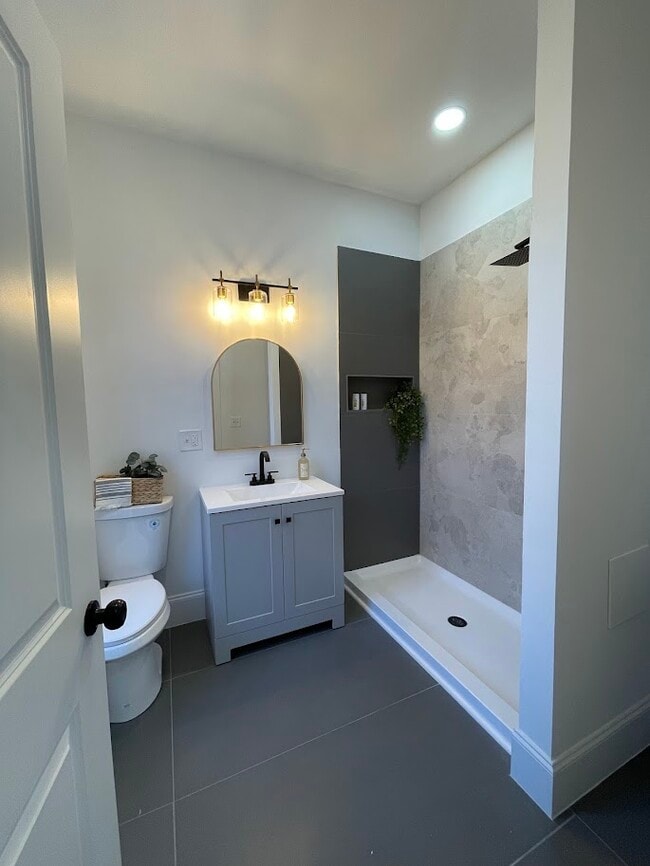 Photo - 150 S Franklin St