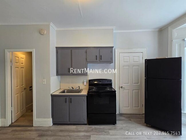 Photo - 179 Pine St Unit 2