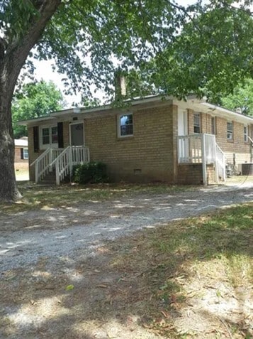 Photo - 311 Barbour St Unit B