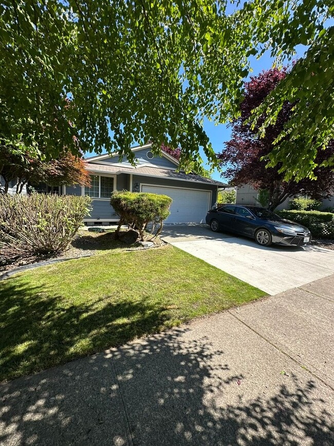 Photo - 3 BedRoom , 2 Bathroom , 2 Car Garage , AC