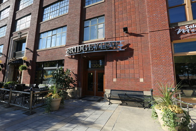 Building Photo - Bridgeview Apartments