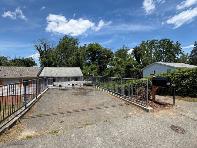 Photo - 813 Ridge St
