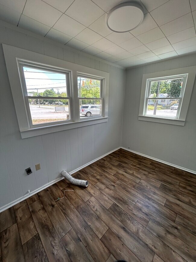 82 Main St House House Rental in Pelzer, SC