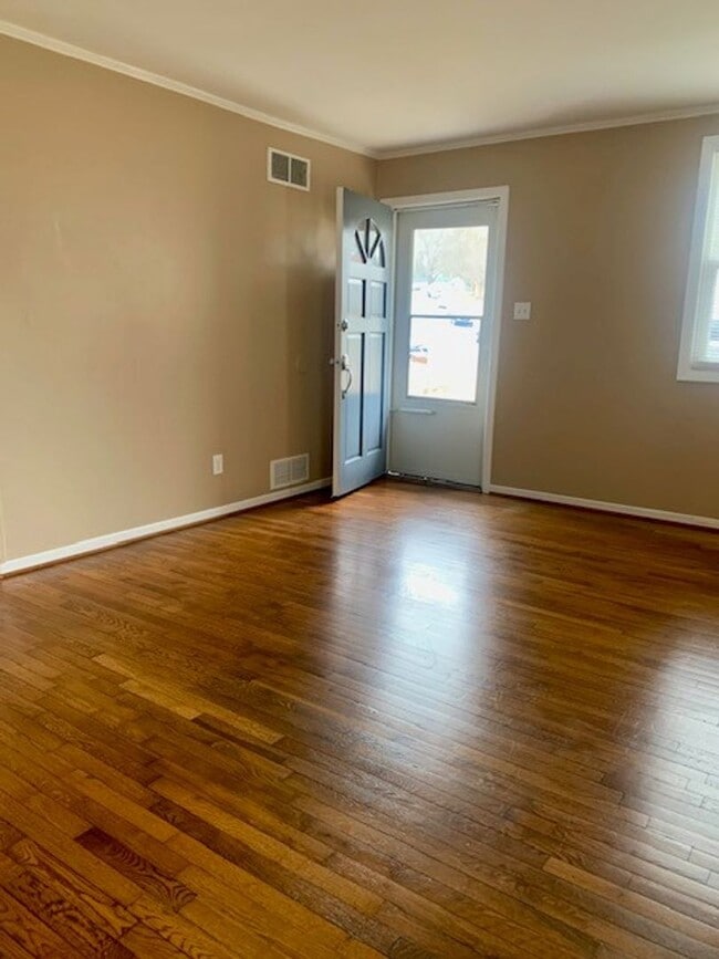 Photo - 2 Bedroom 1 Bath Townhome in Sunset Hills